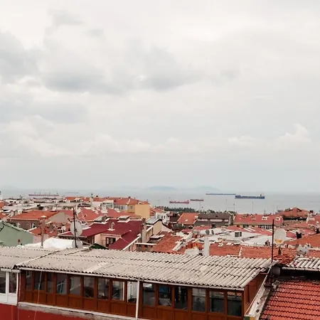 Daire Chic Flat W Terrace Jacuzzi 15 Min To Blue Mosque İstanbul